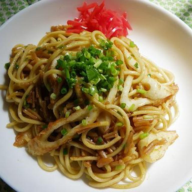 財布に優しい　ちくわとなめたけのカレー焼きそば