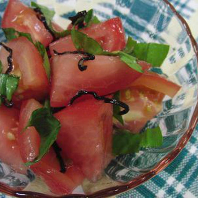 トマトとバジルの塩昆布ナムル By 花ぴーさん レシピブログ 料理ブログのレシピ満載