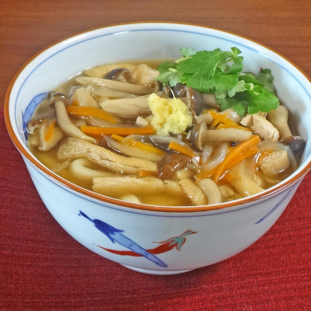 カラダほこほこに温まる キノコと刻み揚げのあんかけうどん