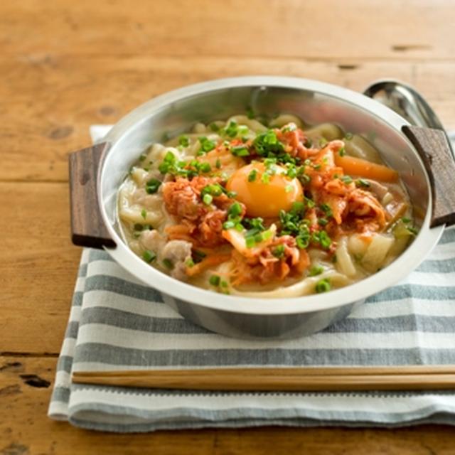 味噌煮込みキムチうどん