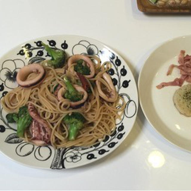 忙しかった金曜日の夕飯と丸鶏の仕込みとお昼ご飯。