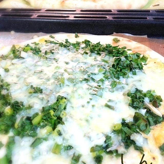 【トロトロ卵とシャキシャキ葱のピザ】