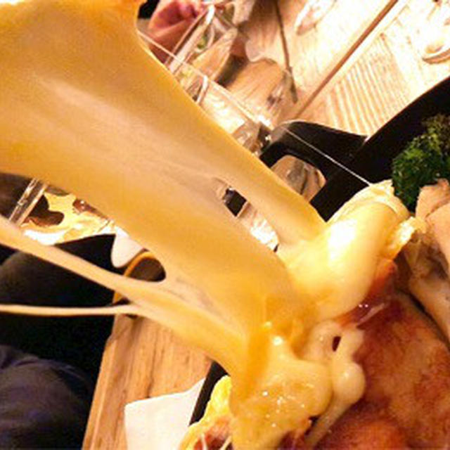 チーズとろける〜恵比寿「チーズ タバーン カシーナ」へ