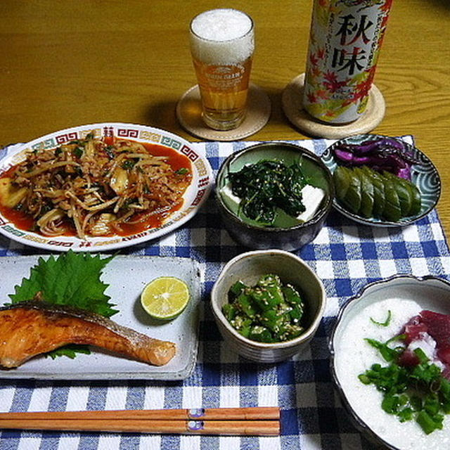 【晩酌】豚キムチ・まぐろ山かけ・さけの塩焼き…