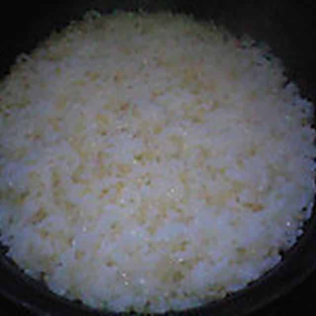 湯立てで白米（９４０）。。。北海道石狩平野砂川産特別栽培米ゆめぴりか・白米（あいざわ米店）と茨城県産うまかっぺコシヒカリ玄米・新米（あいざわ米店）