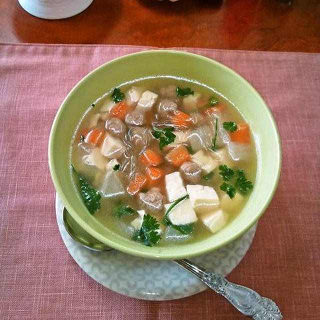 ポークひき肉入りの澄んだスープ　"ケンチュー" ～ タイ料理★