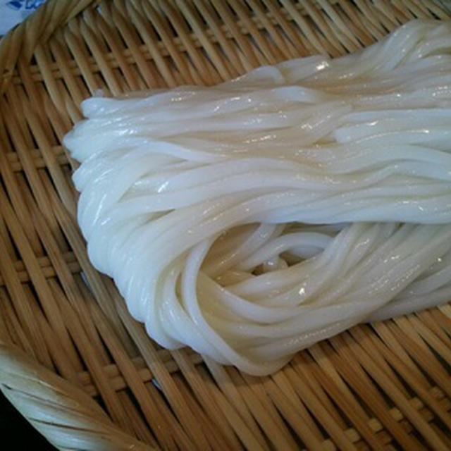 岸和田の「こまめや」でざるうどん