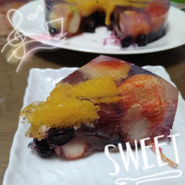 祝9ヶ月♥いちごたっぷりゼリーケーキでお祝い