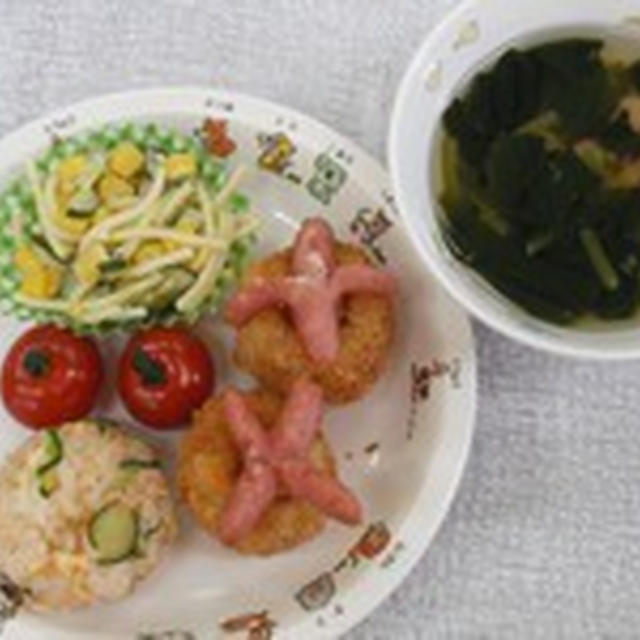 ８月の行事食～夏寿司・お花コロッケ・スパサラダ・すまし汁～
