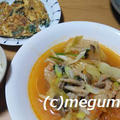 炊飯器でカムジャタン風スープと豚ひき肉とニラの中華風卵焼きの夕食