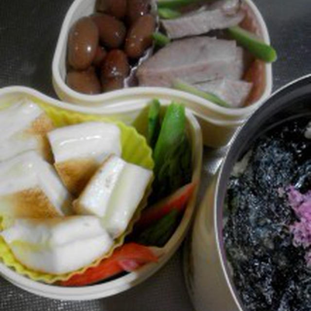 ままごとキッチン　お弁当　２
