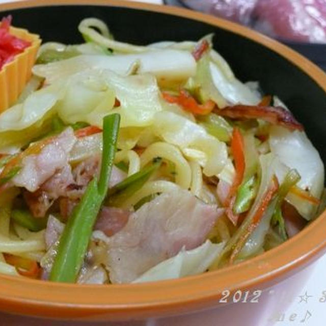 １１☆３０．花金！塩焼きそばお弁当♡