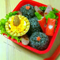 黒ゴマごはんのおにぎり弁当。
