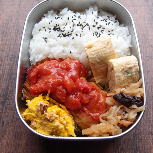 ロールキャベツで男子学生弁当