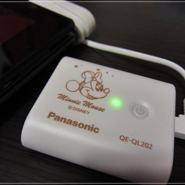 ミニーちゃんのUSBモバイル電源可愛い～☆パナソニック ディズニー限定モデル