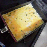 朝ごはんにもお弁当にも混ぜ込み卵焼き♩