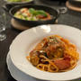 自家製トマトソースでソーセージとナスのパスタを作ってもらった夜ごはん