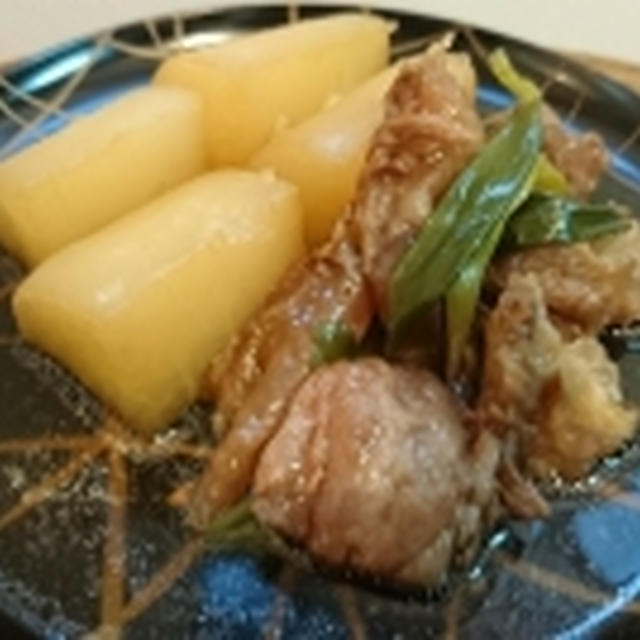 牛すじ肉と大根の煮込み