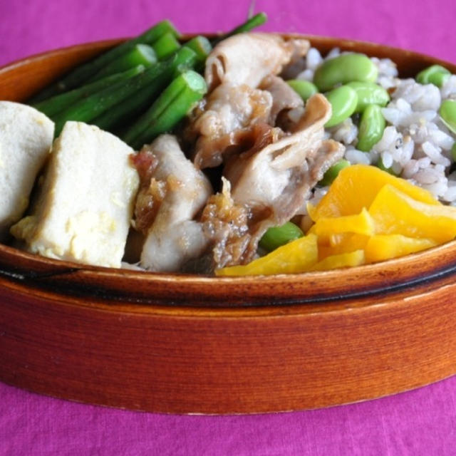 豚の梅生姜焼き弁当。