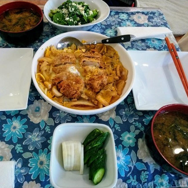 松の木の枝落とし ～ コスコでオーガニックの鶏肉がなかなか買えないよ～