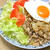 暑い〜ので、晩ご飯はスパイシーアジアン料理！簡単ガパオライスにサラダもりもり。