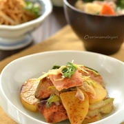 フライパンメイン～鮭とじゃがいものまろやか炒め。切り干しもやしの中華和え。の晩ご飯。