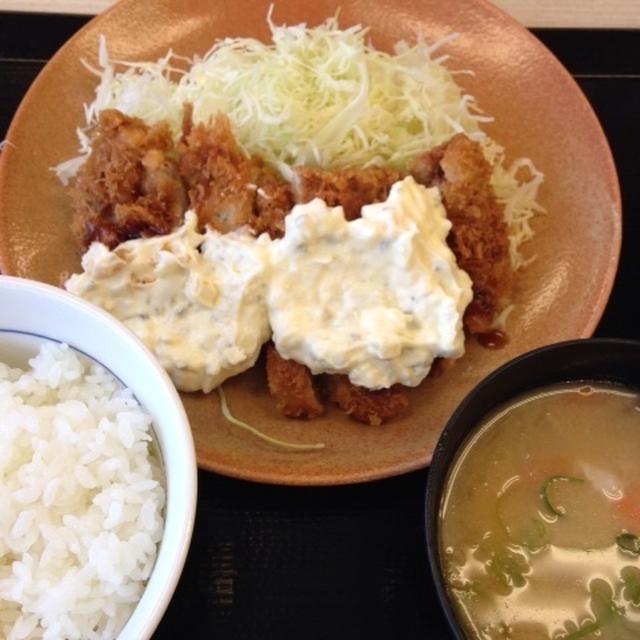 タルタルチキンカツ定食