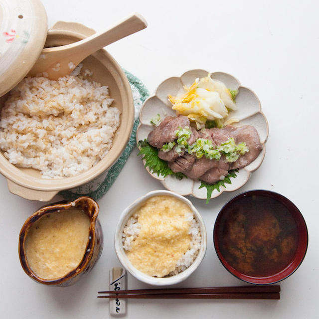 牛タンとろろ麦めし定食
