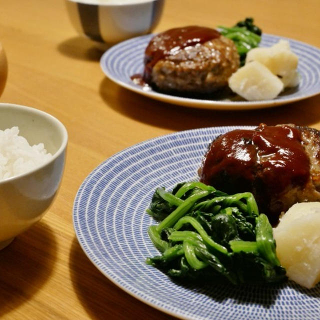 掘りに行けなったじゃがいもで粉ふきいも＆ハンバーグ