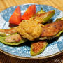 ミョウガ味噌ソースがおいしい♪　辛くないとうがらしの肉詰め