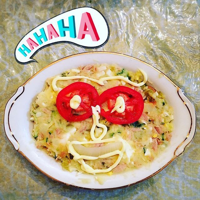 【Instagram】夫作品。出来は粗いけど憎めない。#ポテトサラダ #マヨネーズアート