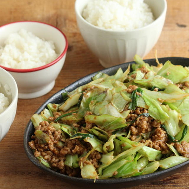 こどもに作ってもらう休校中ごはん（肉みそキャベツ）