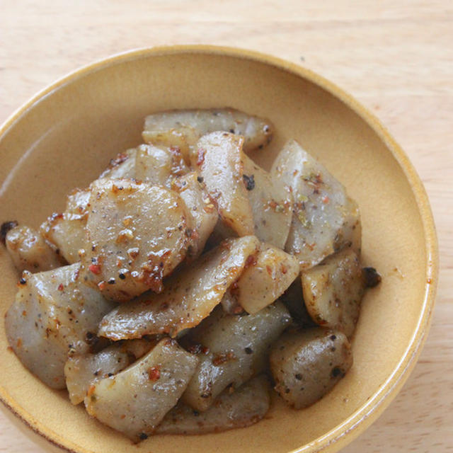 簡単だしパックで＊こんにゃく香ばしいため