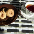 『グスタフスベリ  スピサ・リブ』　今日は紅茶と　ごま＆抹茶ドーナツ