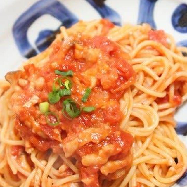 4月14日　　豚肉と トマトの パスタ