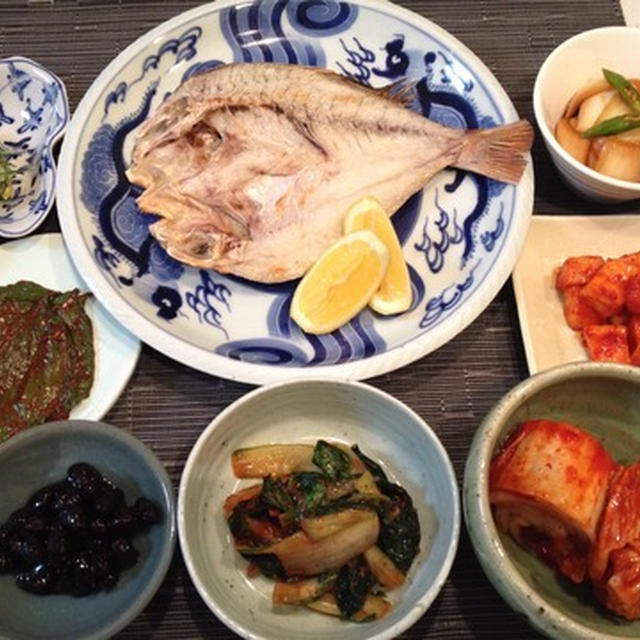 GOOD FOOD FESTで買った「福岡・糸島のおどり干し」を届いたキムチと常備菜で。
