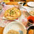 秋鮭とじゃがいもの豆乳味噌クリームグラタン　と　『週末のパンランチ』。