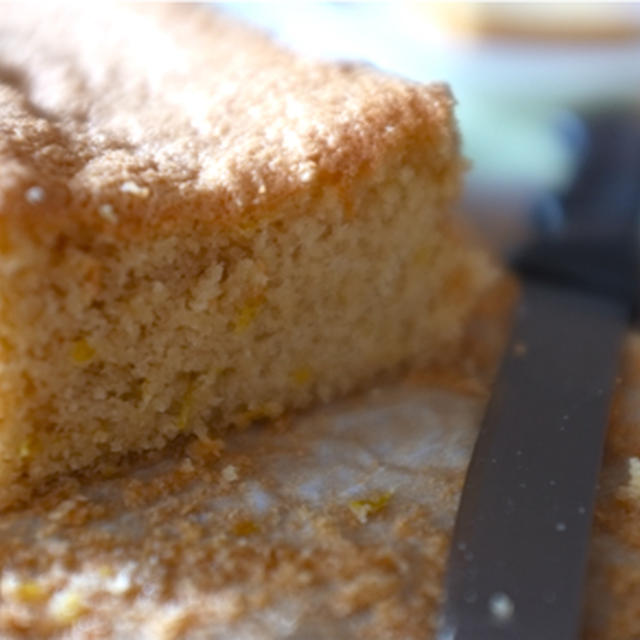 世界で一番簡単なアーモンドケーキの作り方。