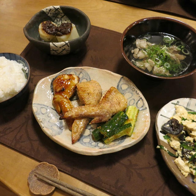 食べやすい”手羽先”＆肉吸いなんかの晩ご飯　と　水仙２種♪