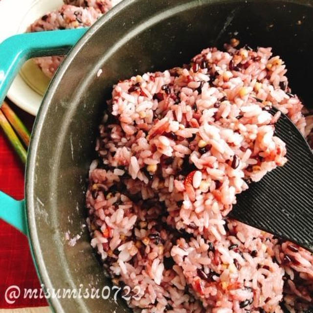 【炭酸水ご飯】黒米と蕎麦の実の雑穀ご飯(動画レシピ)