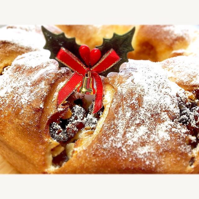 新作クリスマスパンは、ブリオッシュ生地をアレンジ！フルーツ洋酒漬けとミルクのリングパン