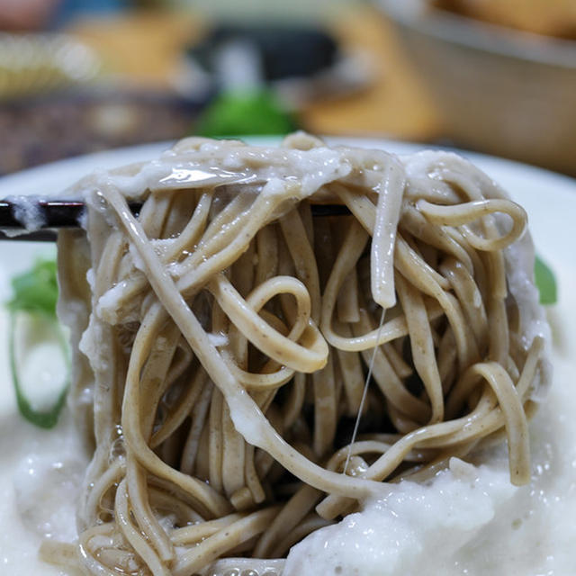 やま芋が美味しいとろろ蕎麦と「マグロの山かけ」&「だし巻き玉子」