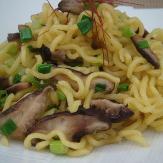 しいたけの塩ダレ焼きそば。　と二人の時間