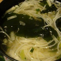 わかめスープで、朝　素麺で、元気よく( ^)o(^ )　