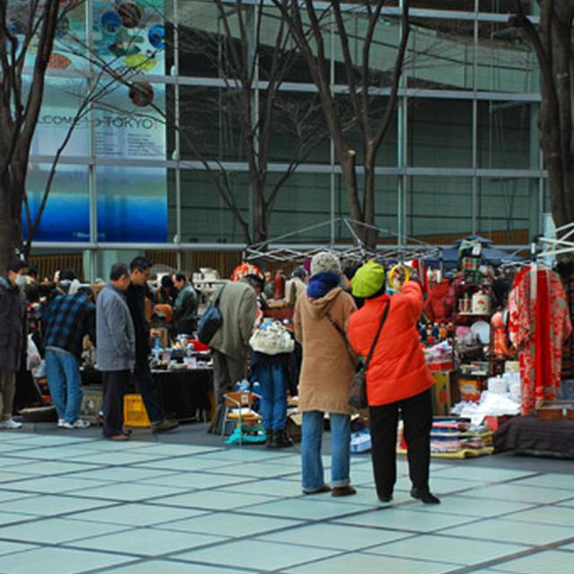 丸の内界隈へ　２．