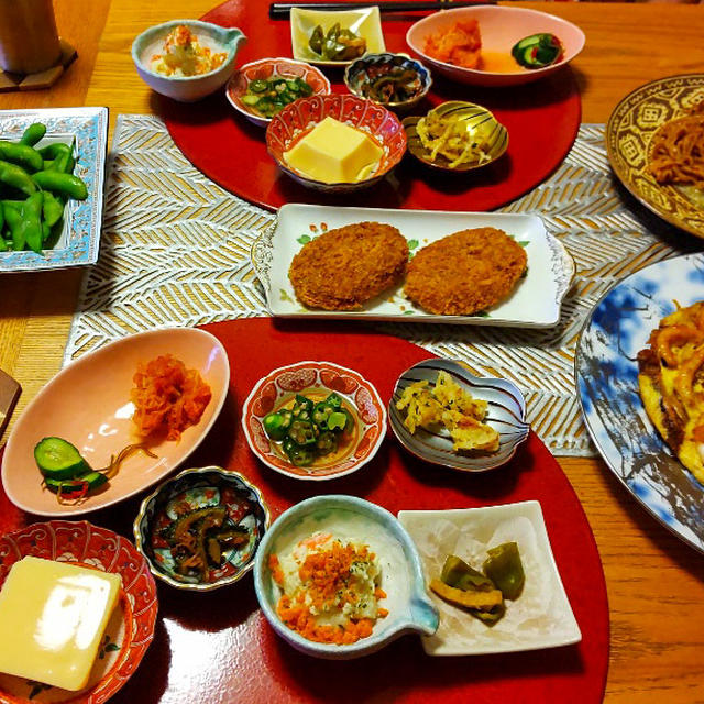 ダンナごはん！冷凍焼きそばとイカの唐揚げの玉子とじと作り置き小鉢並べて晩酌