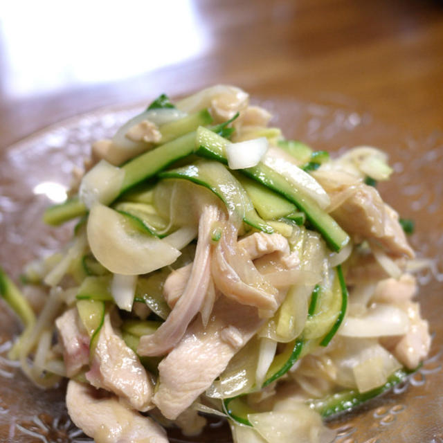 [副菜]　鶏胸肉のサラダ