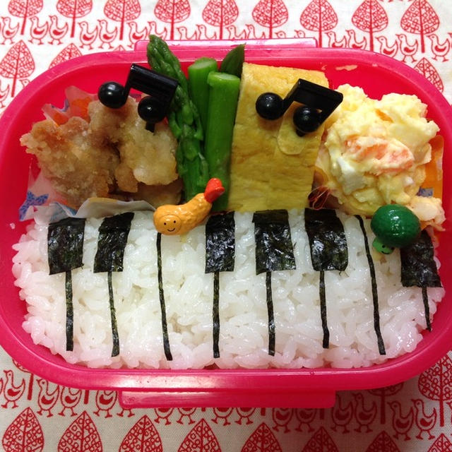 喜んでくれた今日のピアノ弁当♪とちょい前夕飯！にら玉と焼肉プレート★