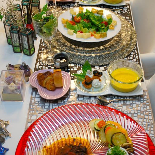 i-kitchen 牛肉の赤ワイン煮、らぶらぶサラダ