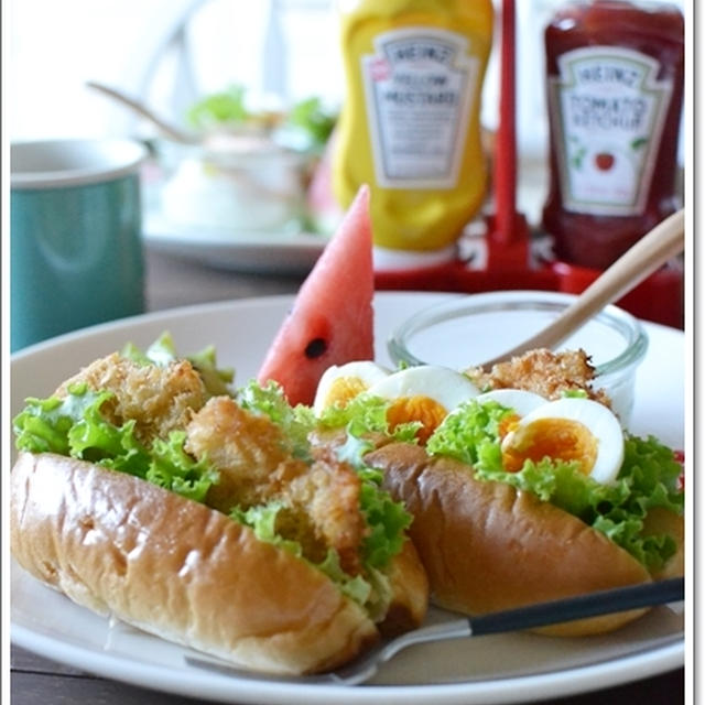 チキンカツサンドで朝ごはん